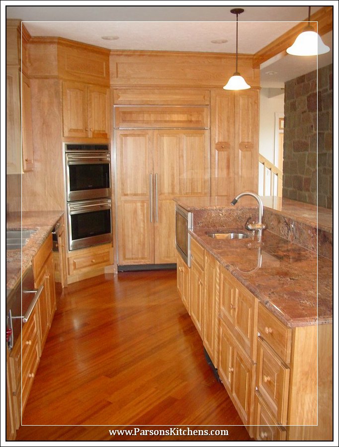 custom-kitchen-cabinets-built-by-parsons-kitchens-professional-cabinetmakers-photo-004-web
