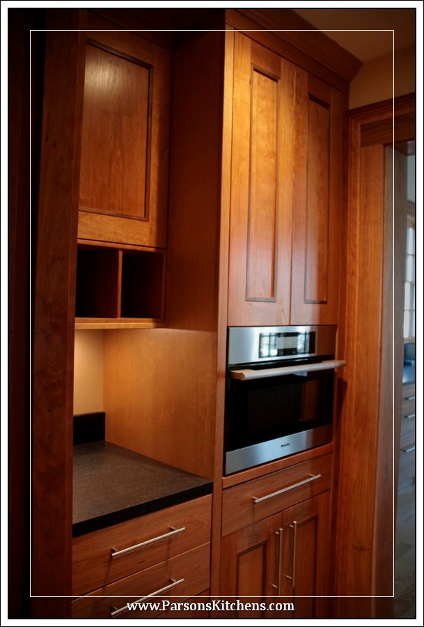 custom-kitchen-cabinets-built-by-parsons-kitchens-professional-cabinetmakers-photo-063-web